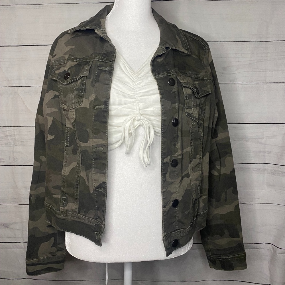 Jean Jacket - Picture 2 of 3